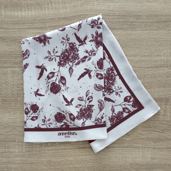 Foulard Flocon Fleuri Bordeaux en viscose de Bambou, fait main en France, accessoire mode