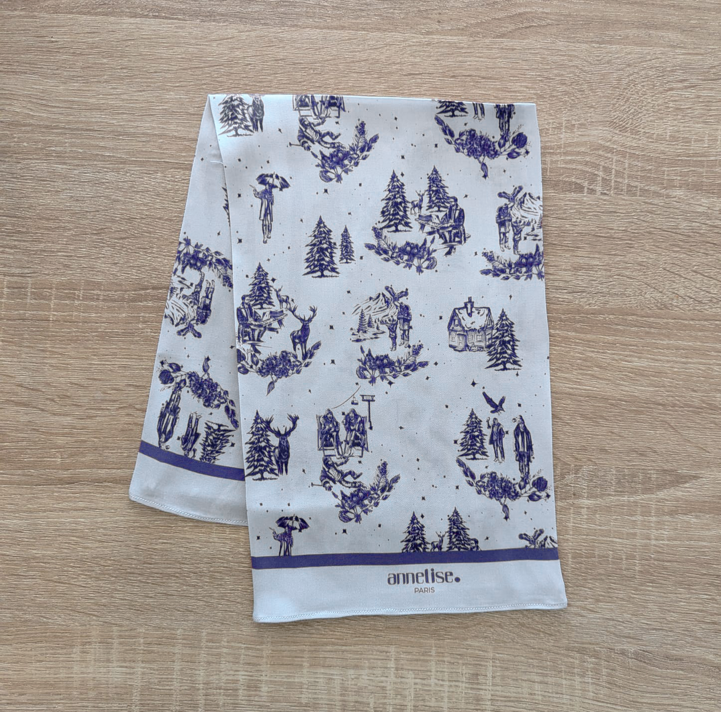 Foulard Toile d'Hiver Bleu Glacier en viscose de Bambou, fait main en France, accessoire mode