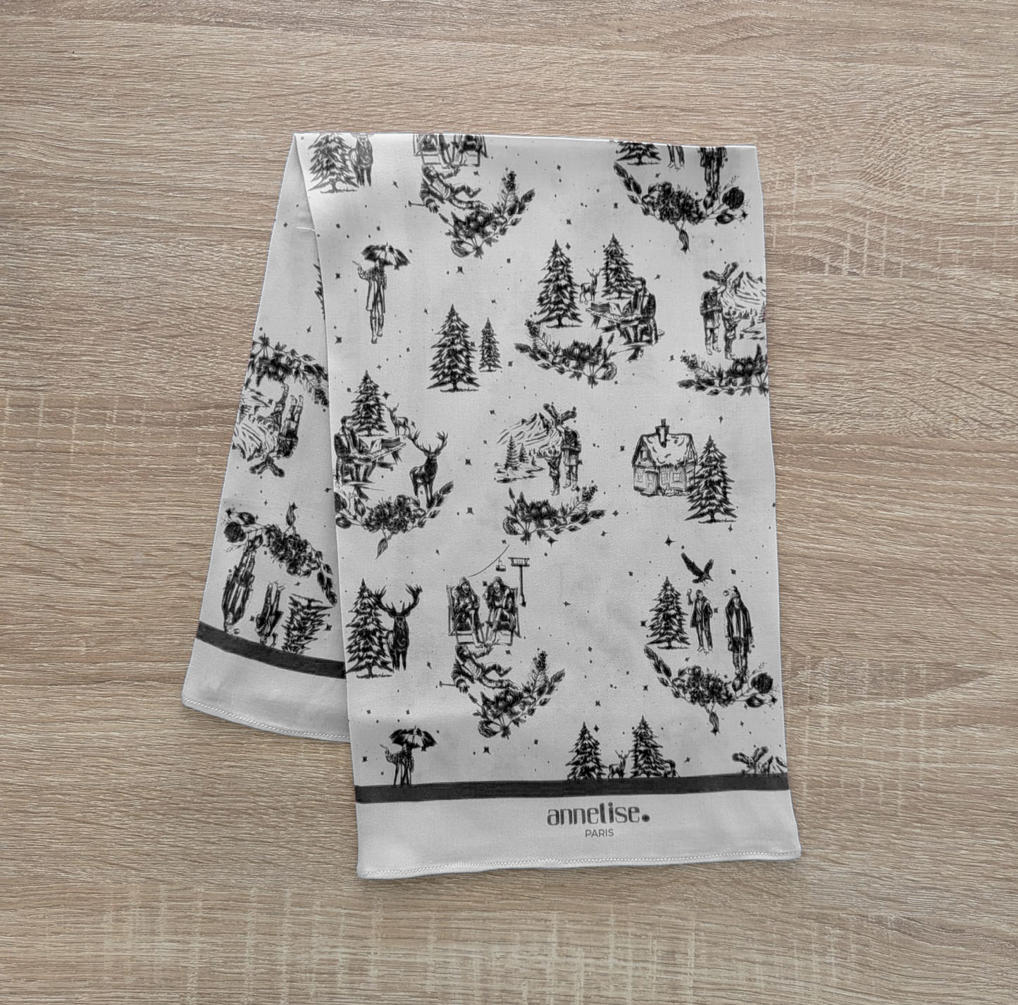 Foulard Toile d'Hiver Noir en viscose de Bambou, fait main en France, accessoire mode